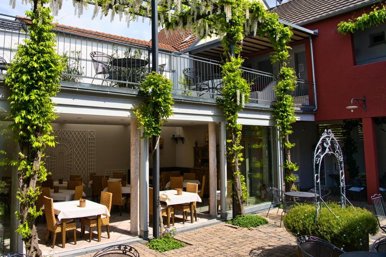 Arndt Hotel Garni Руст Экстерьер фото