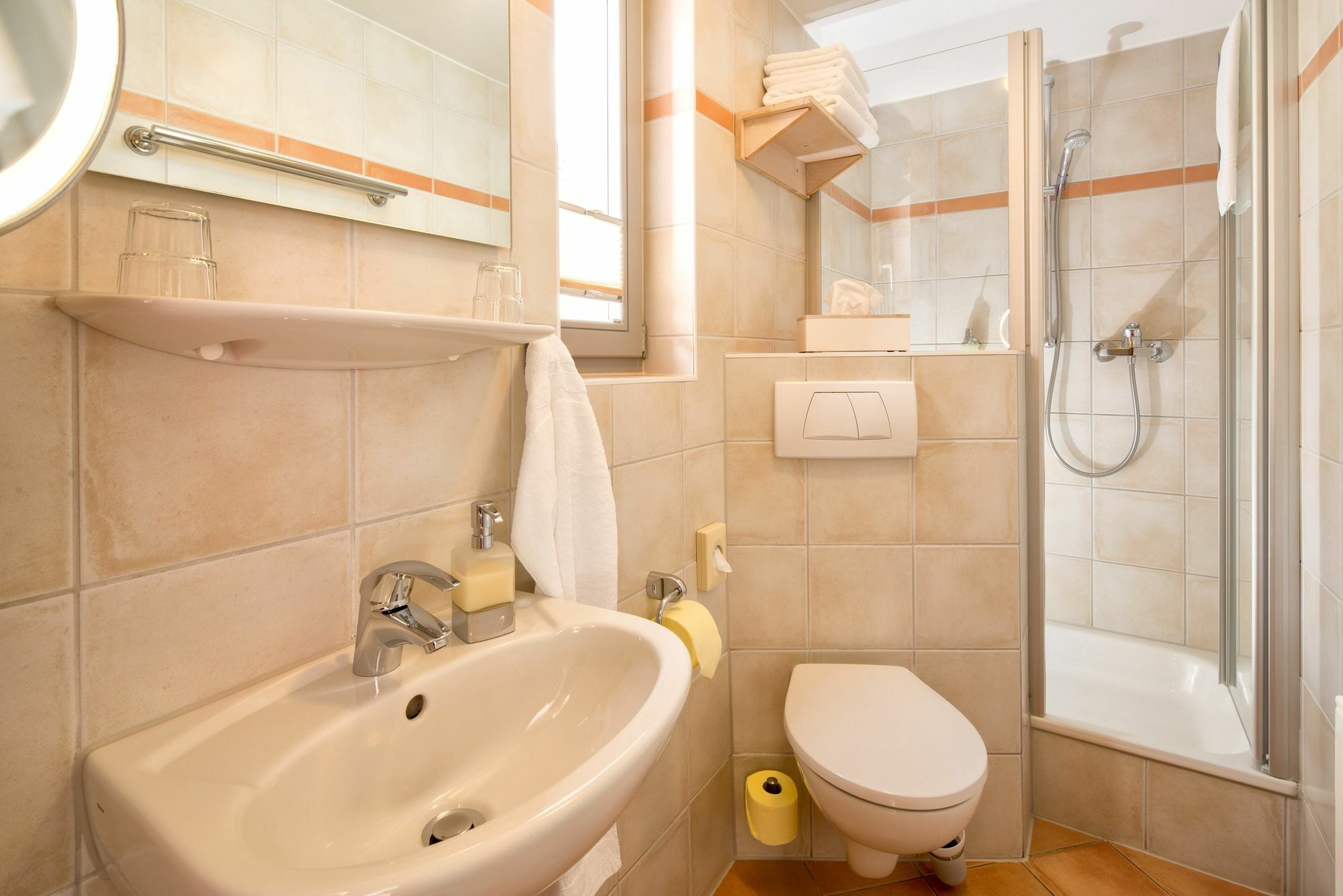 Arndt Hotel Garni Руст Экстерьер фото